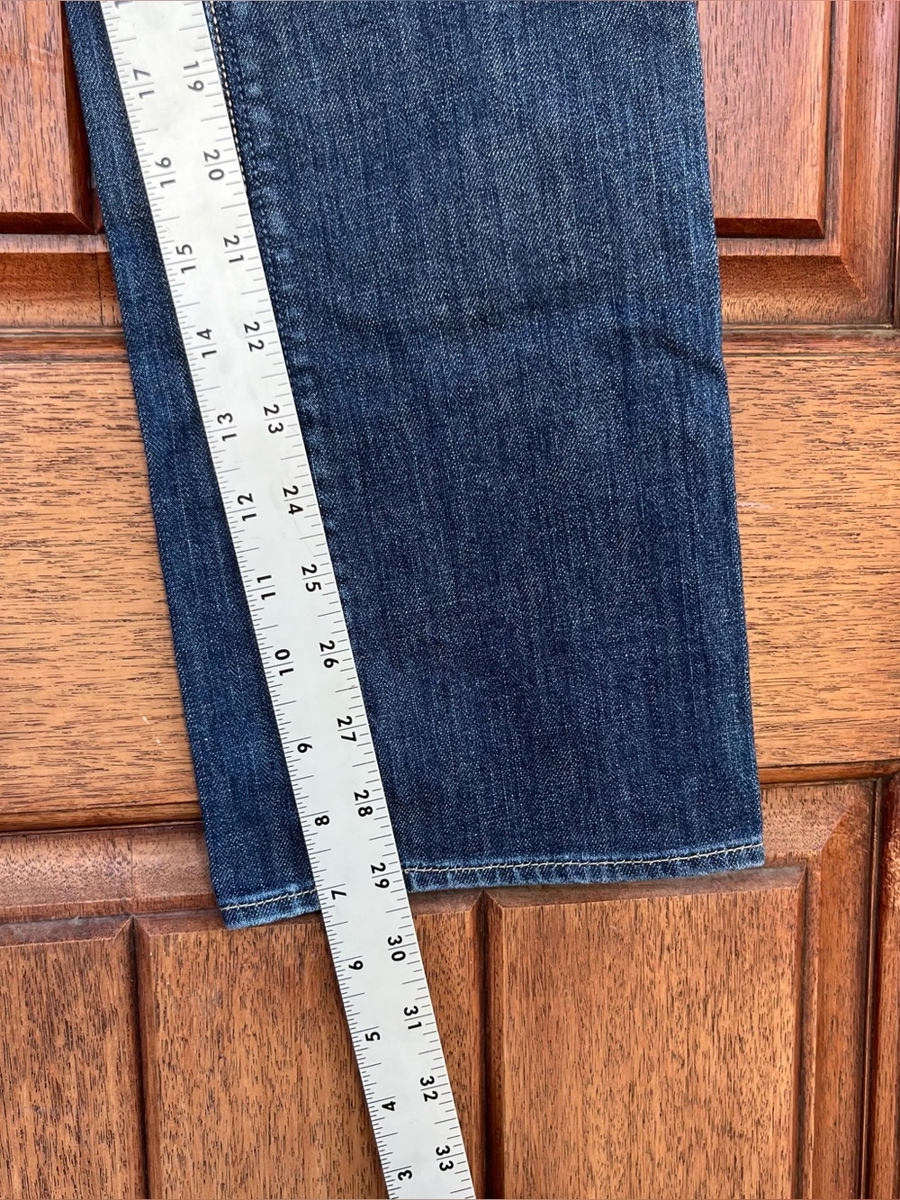 Women’s American Eagle Jeans - Picture 7 of 9